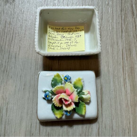 Vintage 1939 Floral‎ Trinket Ring Box Made in Japan - Picture 1 of 9